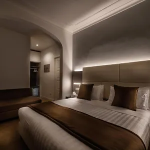 Trinita Grand Roma